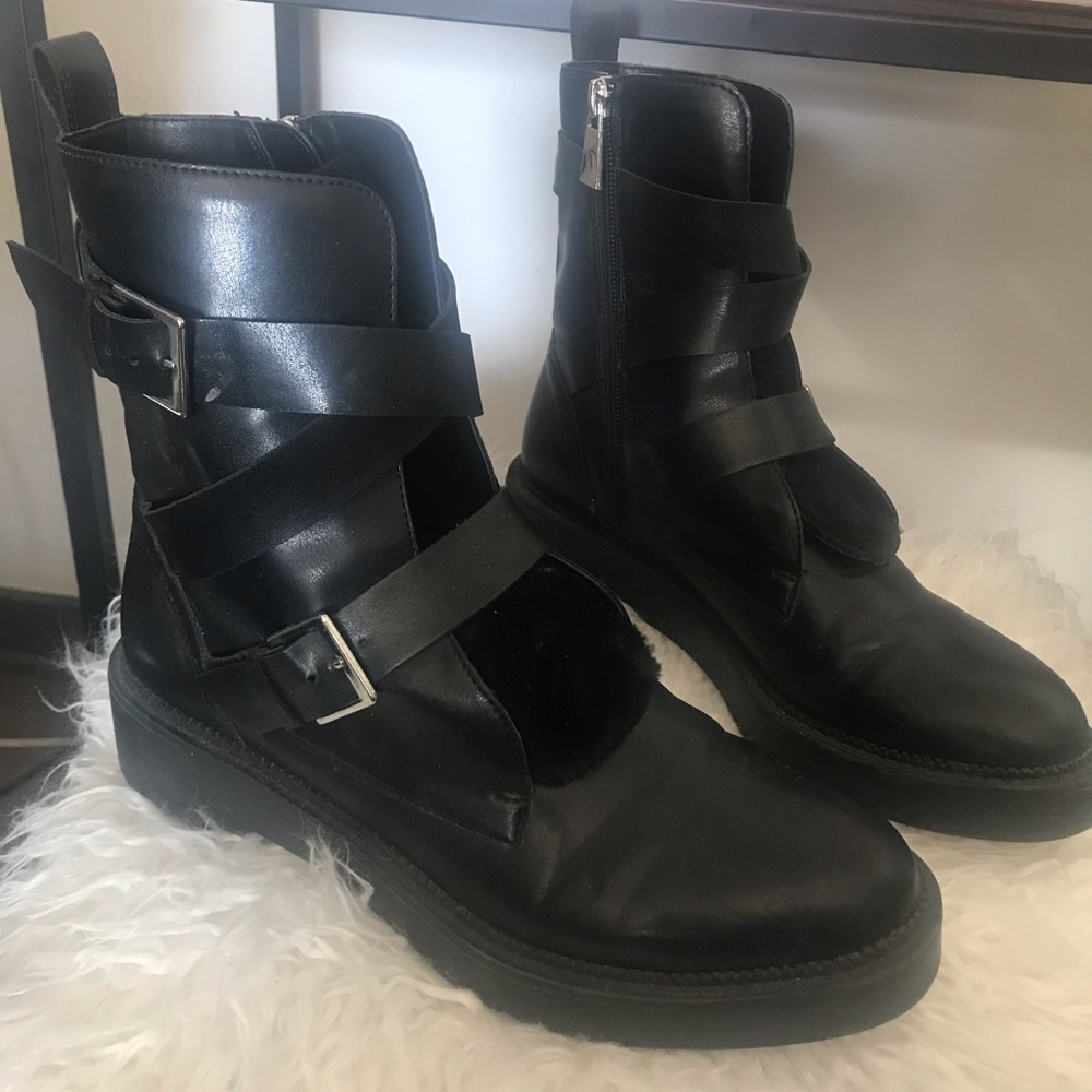 Black Women’s Leather Boot